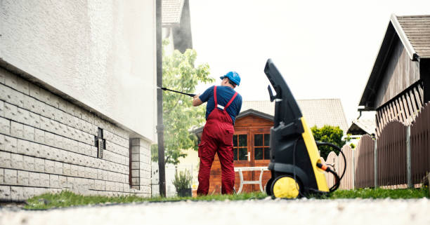 Best Animal Enclosure Cleaning  in Fort Denaud, FL